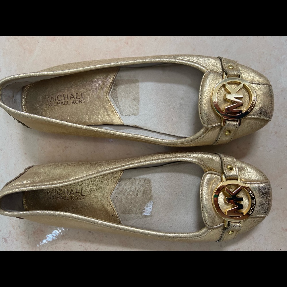 Michael Kors Fulton Gold Logo Flats 8M